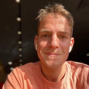 Meet your Posher, Evan